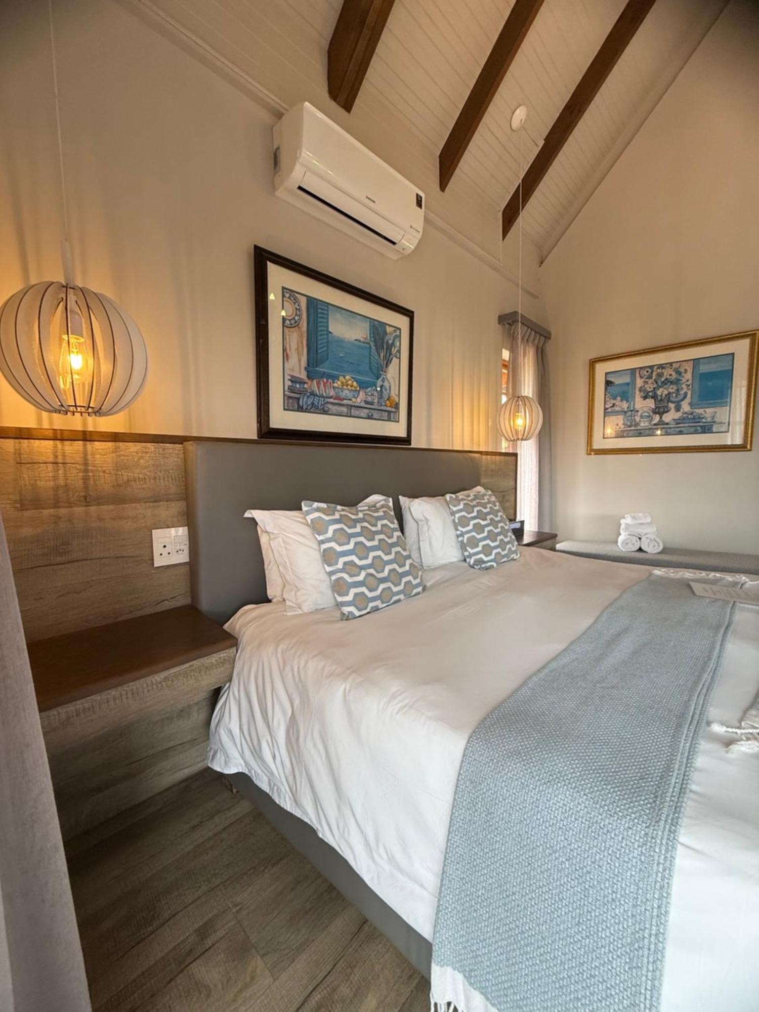 Dolphin Dunes Guesthouse Wilderness Ngoại thất bức ảnh